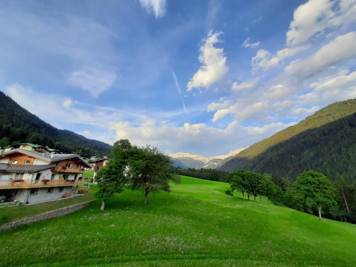 Appartamento Dolomiti di Brenta House Madonna Esterno foto